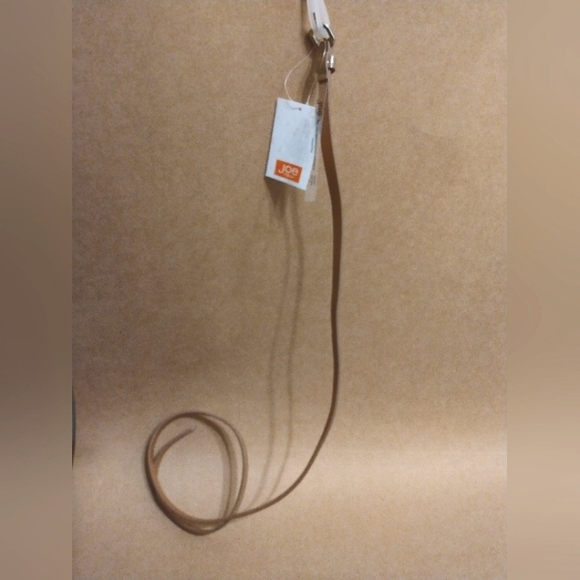 Joe Fresh women skinny belt - Picture 5 of 7